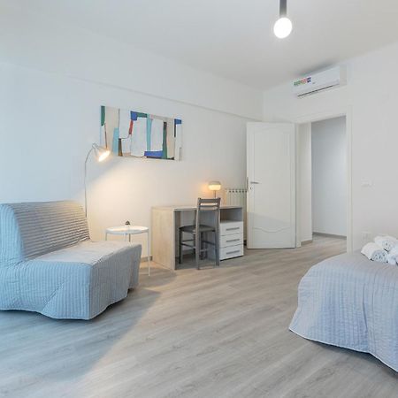 Matinum Central & Spacious Apartment Bologna Exteriör bild