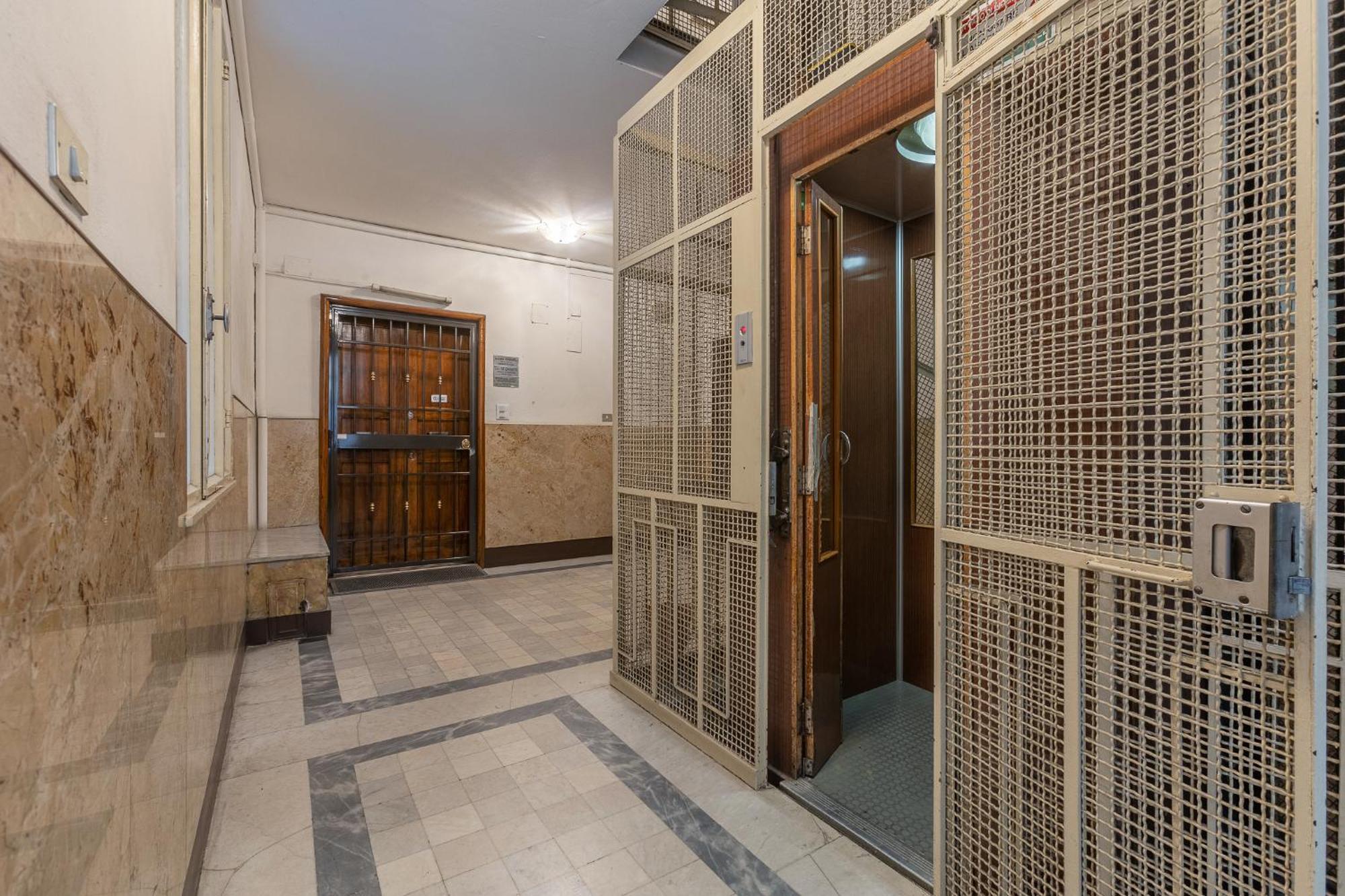 Matinum Central & Spacious Apartment Bologna Exteriör bild